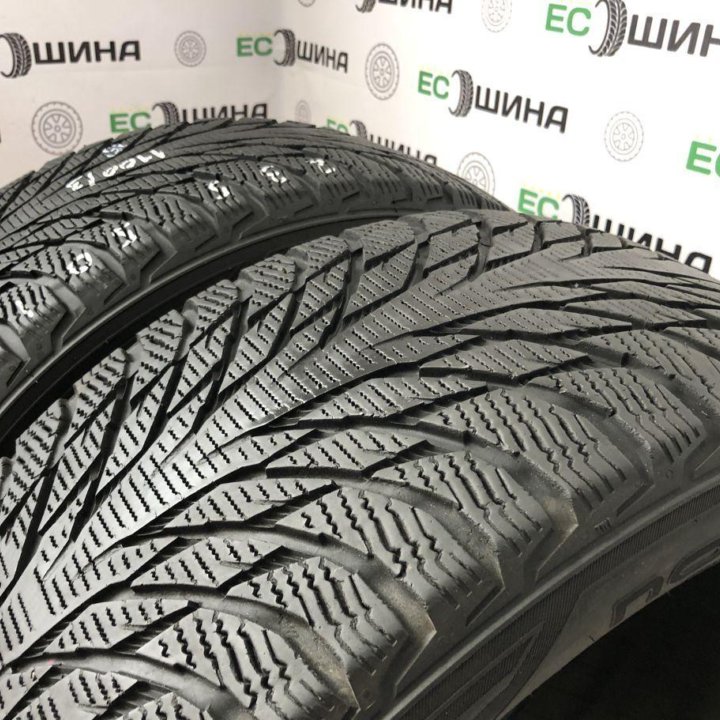 Nokian 235/50 R17