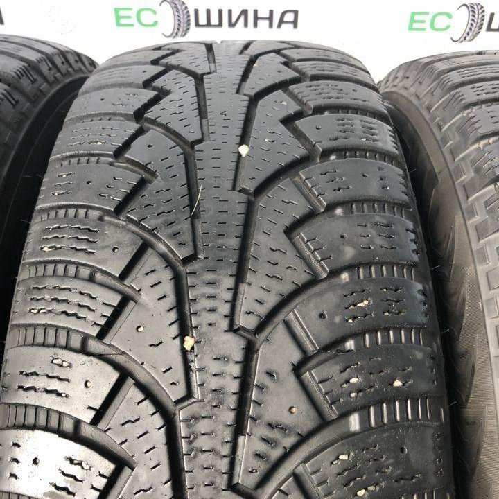 Nokian 225/65 R17