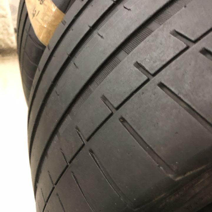 Vredestein 245/30 R20 90Y, 2 шт