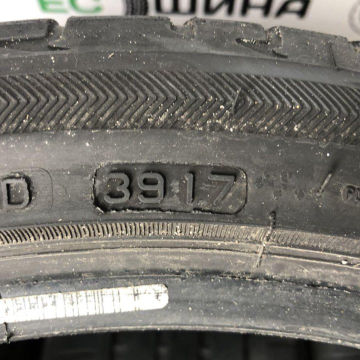 Bridgestone 225/40 R18, 4 шт