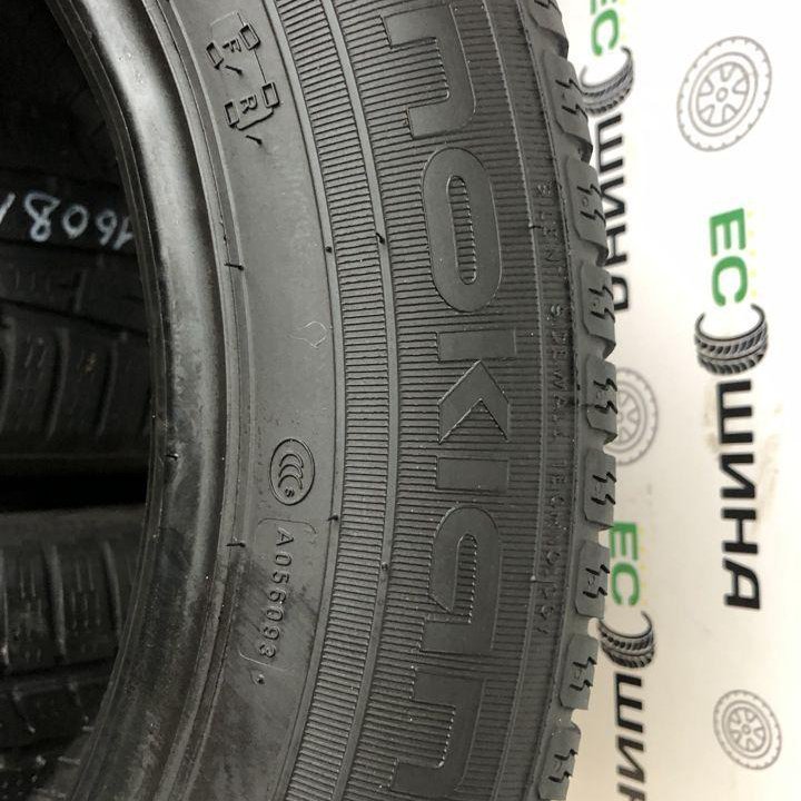 Nokian 235/55 R17