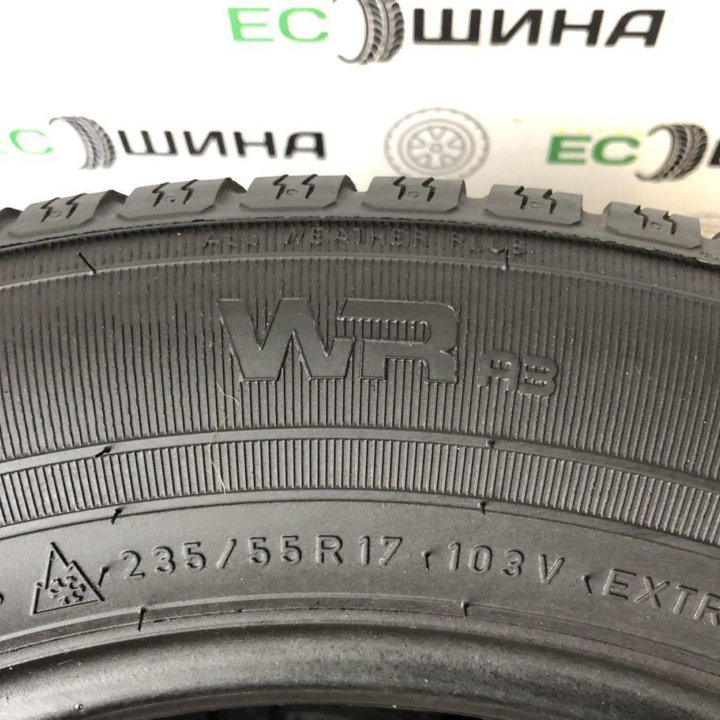 Nokian 235/55 R17