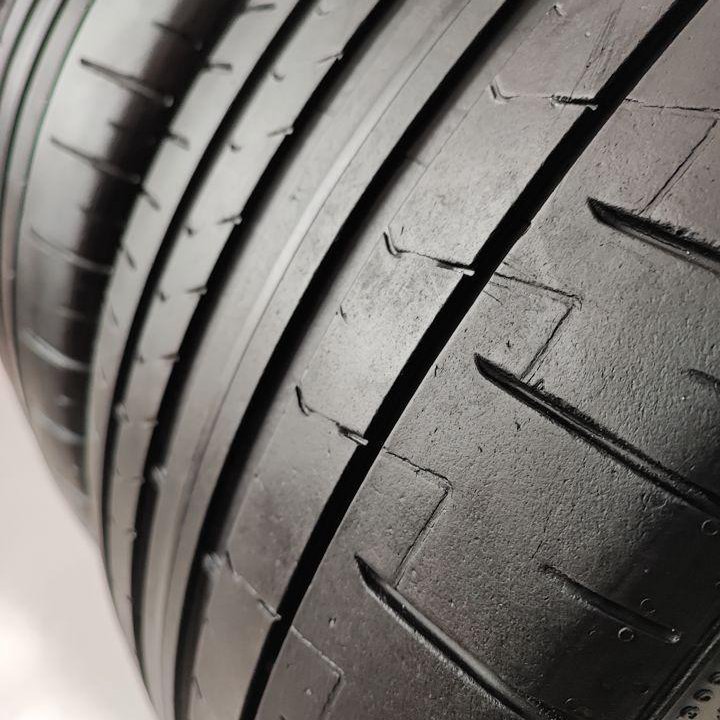 Pirelli P Zero 235/40 R18 95Y, 4 шт