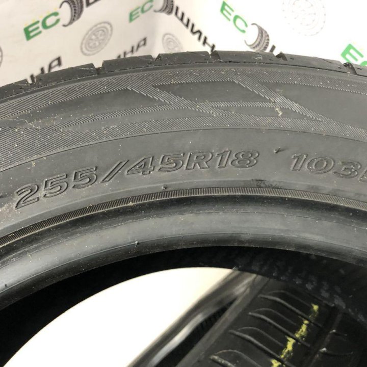 Hankook 255/45 R18