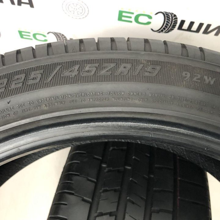 Goodyear 225/45 R19, 2 шт