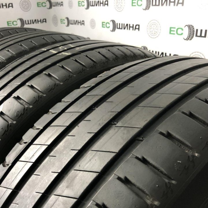 Continental 235/50 R18