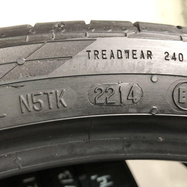 Continental 285/30 R21, 2 шт