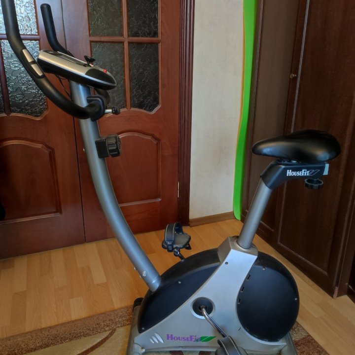 Велотренажёр Housefit