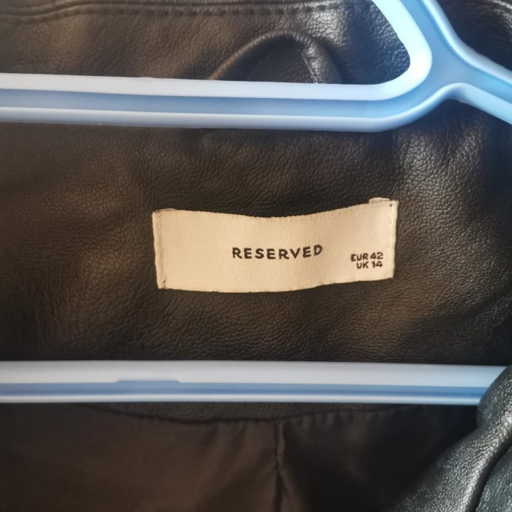 Продам кожанную куртку Reserved