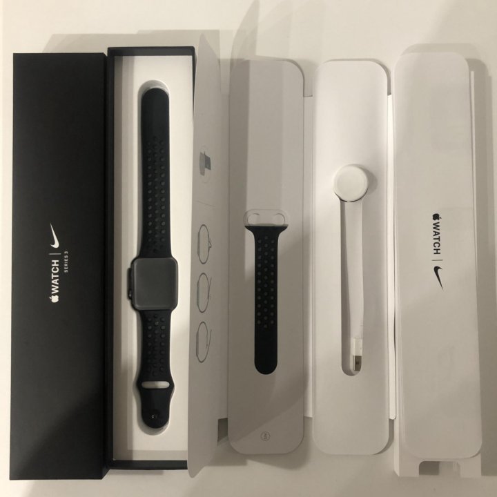 Apple Watch 3 s. 42 mm Nike