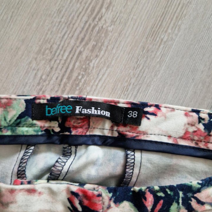 Новые брюки Befree
