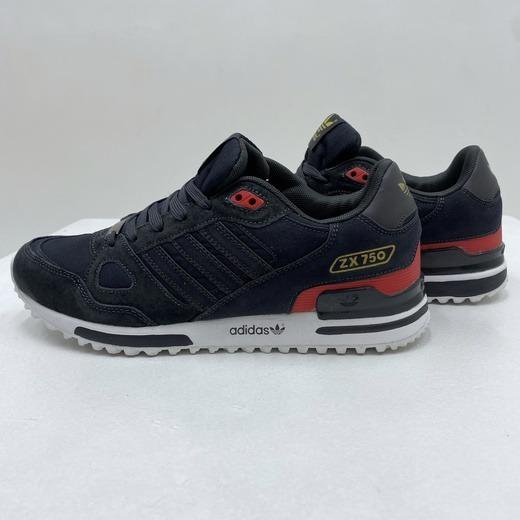 Новые кроссовки Adidas ZX 750 серые