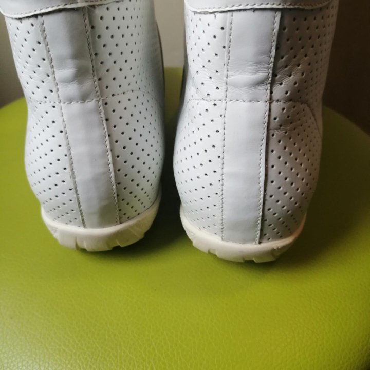 Кожанные кросовки