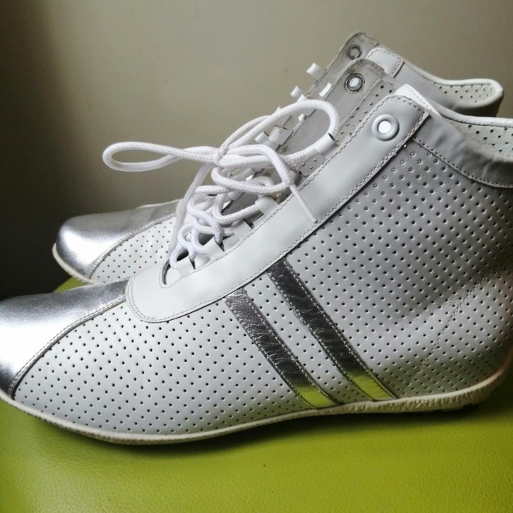 Кожанные кросовки