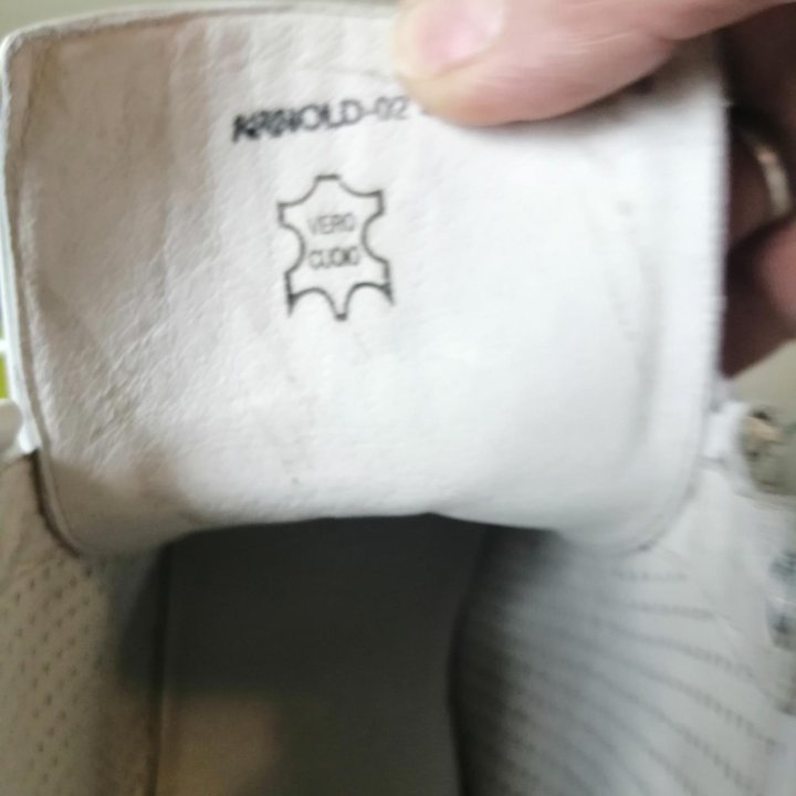 Кожанные кросовки