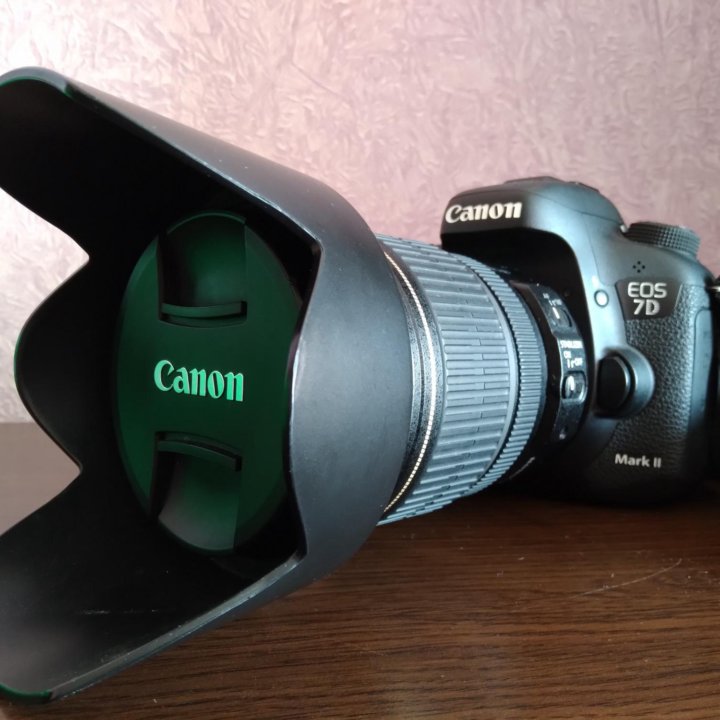 Зеркальная камера Canon EOS 7D Mark II (body)