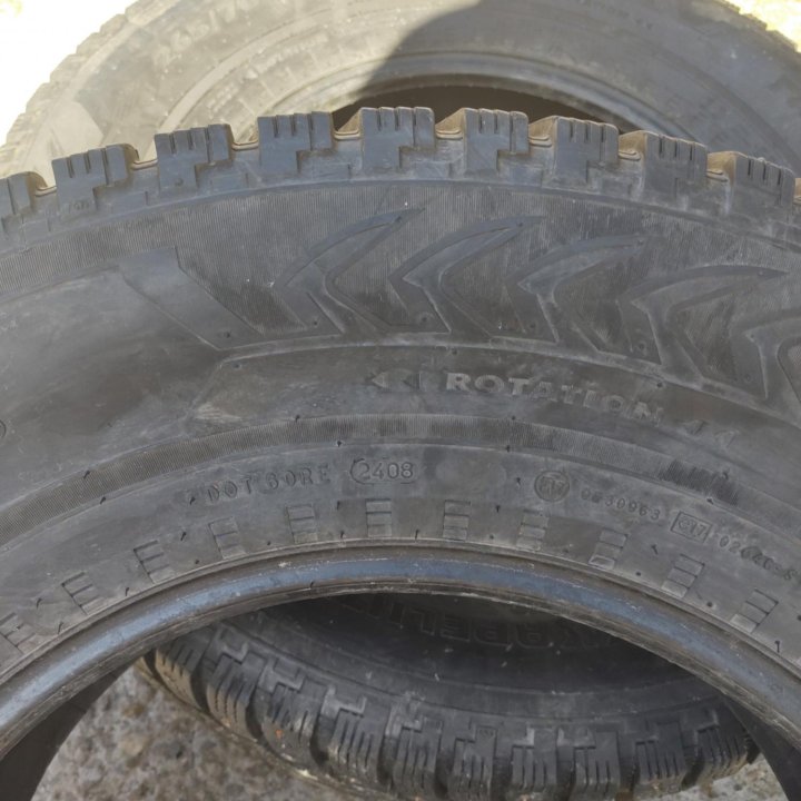 Nokian hakkapeliitta 5 265/70 R17 115T