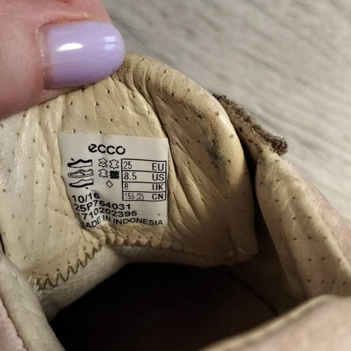 Ботинки для девочки Экко