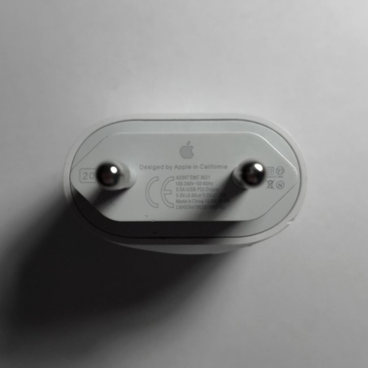 Зарядка на iPhone 20W и Кабель Type-C
