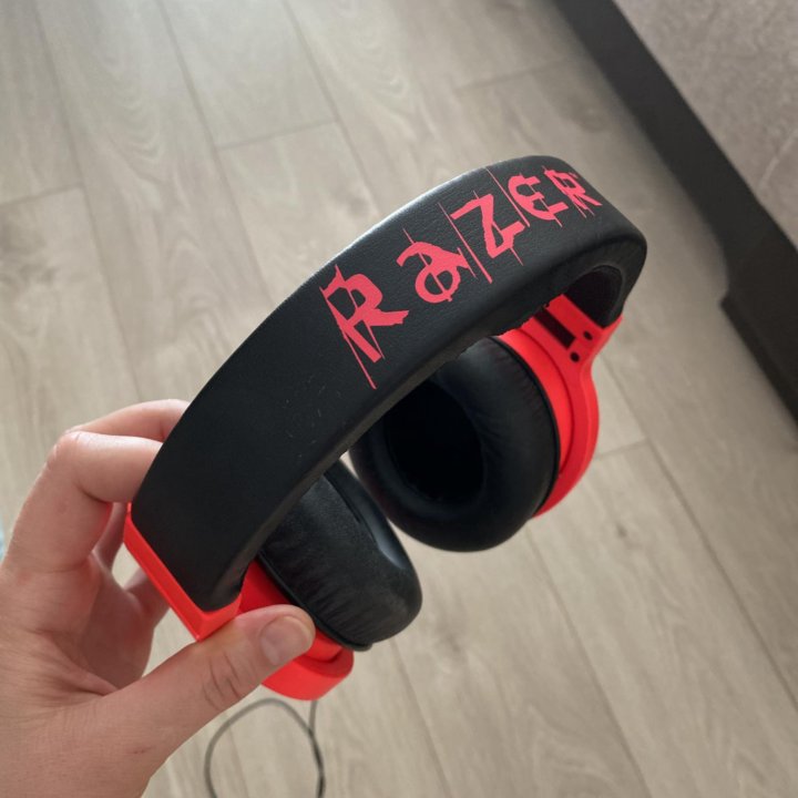 Razer Kraken Pro Neon, Red гарнитура