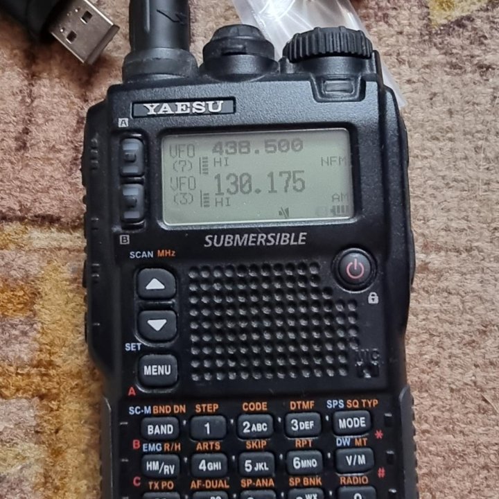 Рация YAESU VX-8DE