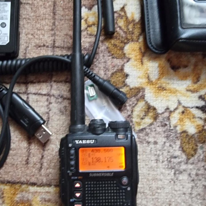 Рация YAESU VX-8DE