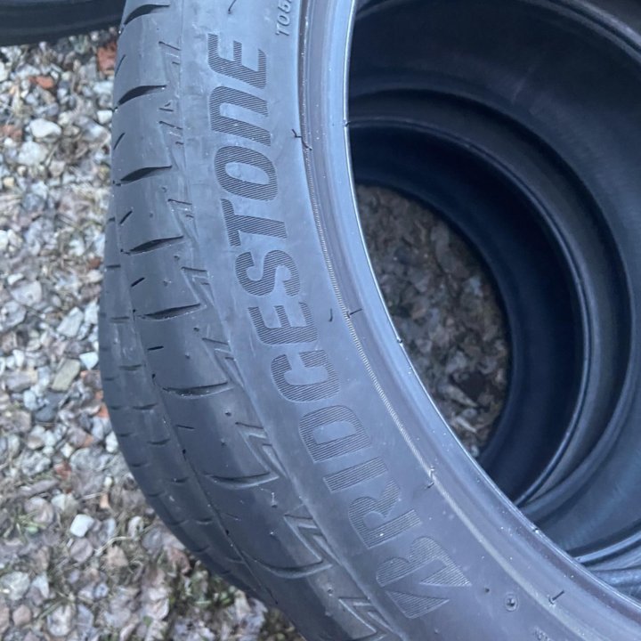 225/45R19 Bridgestone Turanza T005