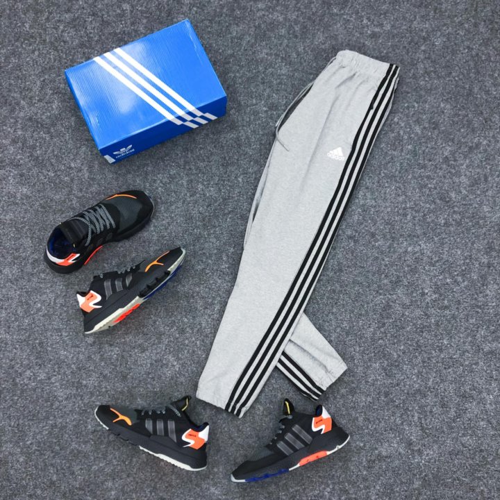  Спортивные штаны Adidas