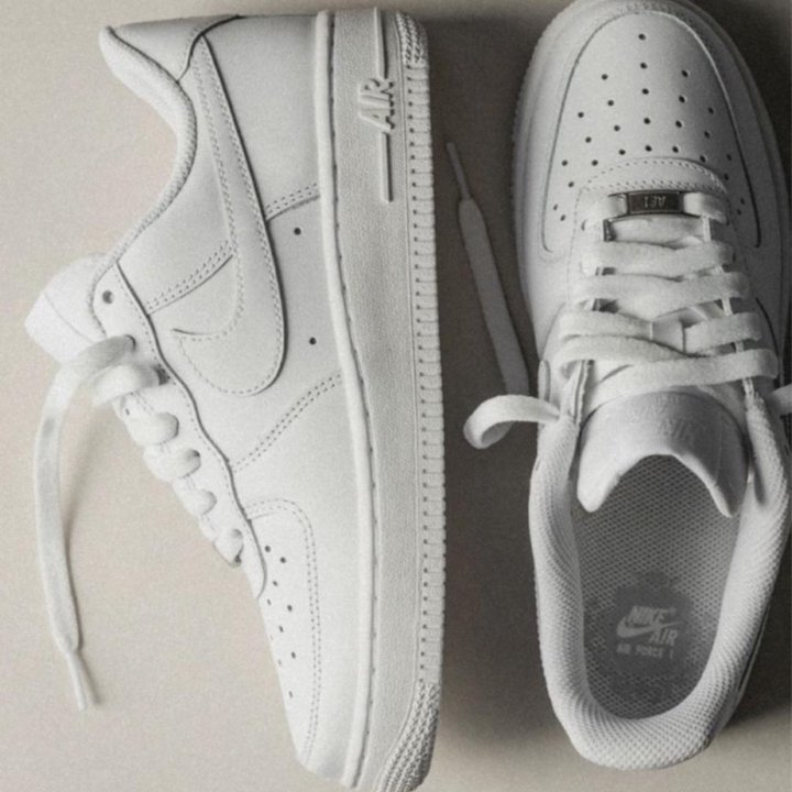 Кроссовки Nike Air Force 1