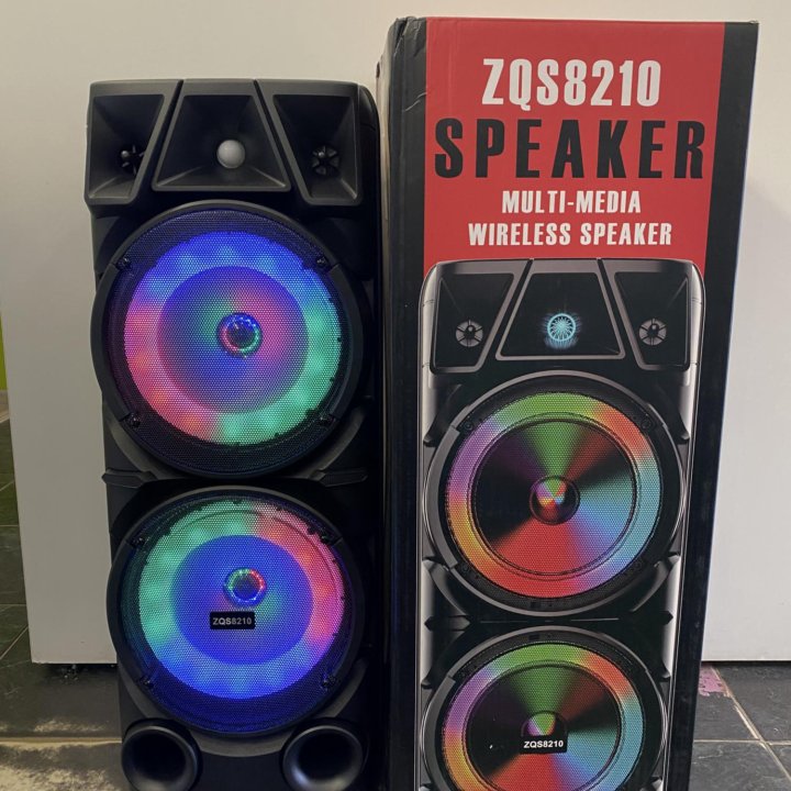 By speaker zqs8210