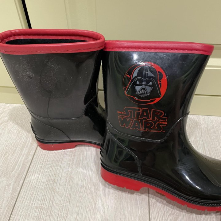 Резиновые сапоги