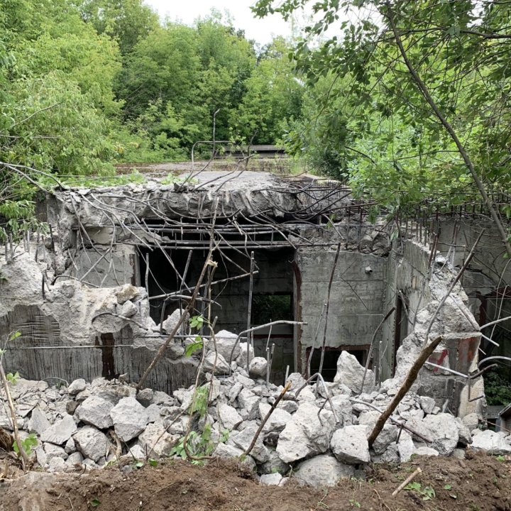 Демонтаж зданий, сооружений , домов , заводов.