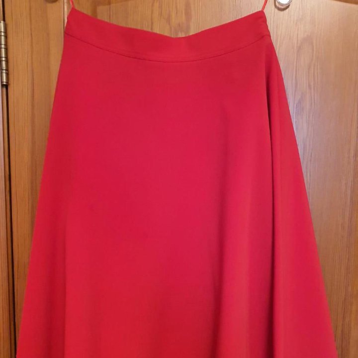 Идеальная красная юбка
