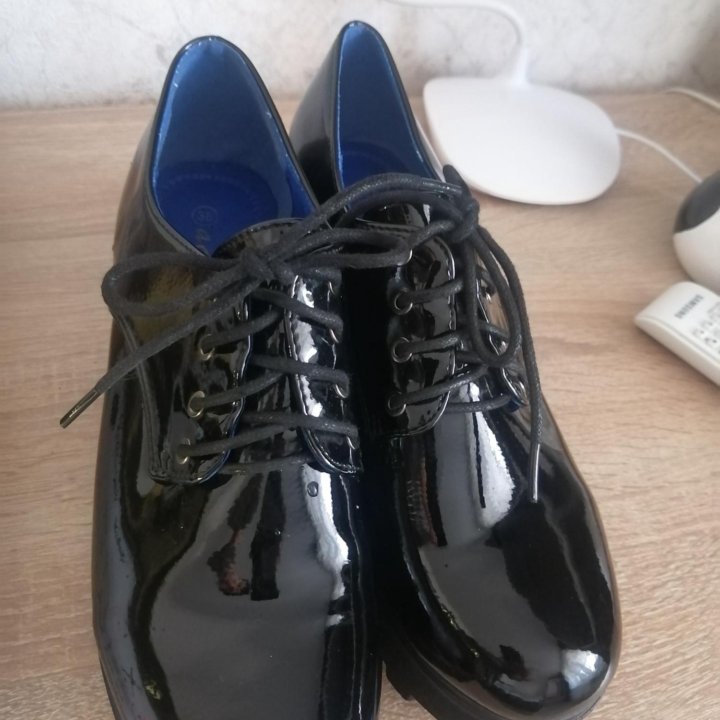 Полуботинки 39 размер