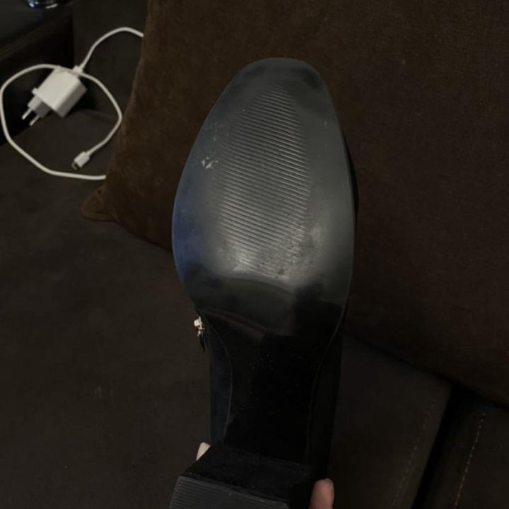 Ботильоны замшевые