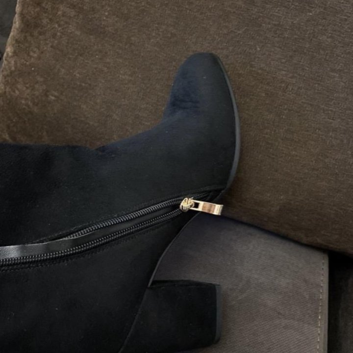 Ботильоны замшевые