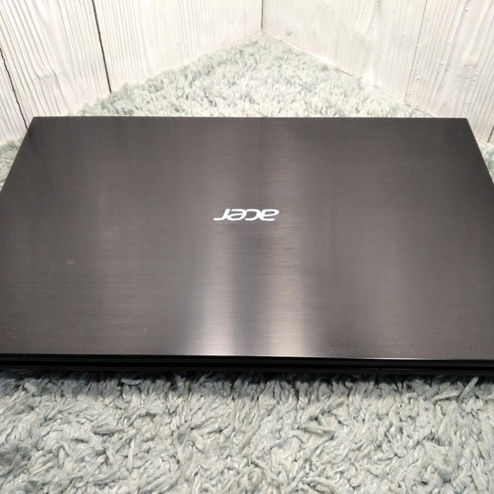 Acer Nvidia 4GB + 17.3