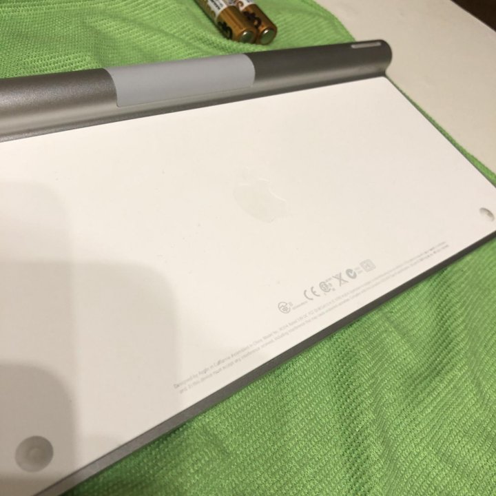 Клавиатура Apple