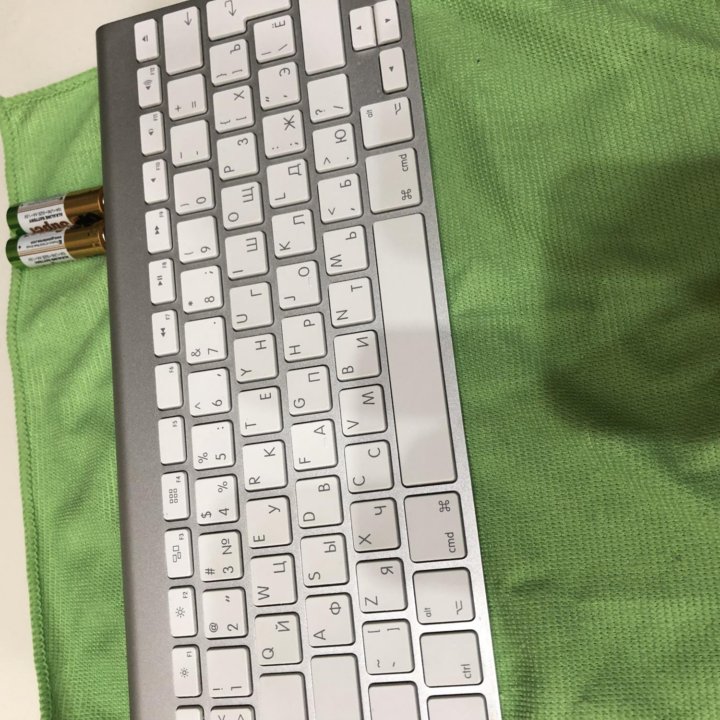 Клавиатура Apple