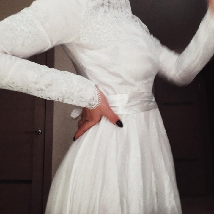 Свадебное платье