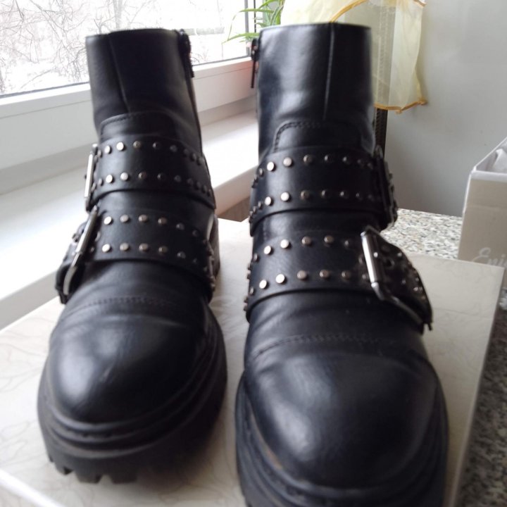 женские ботинки