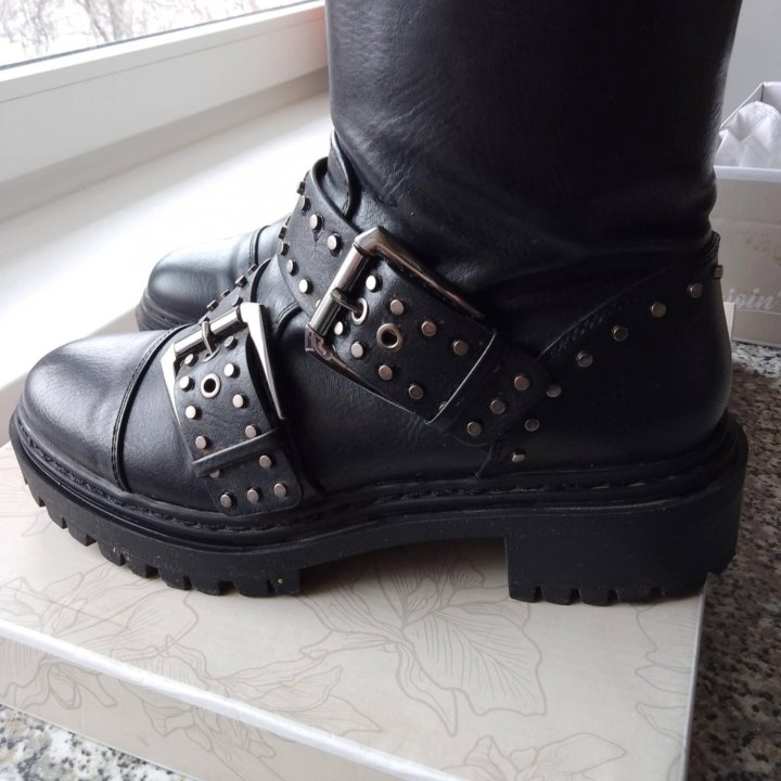 женские ботинки