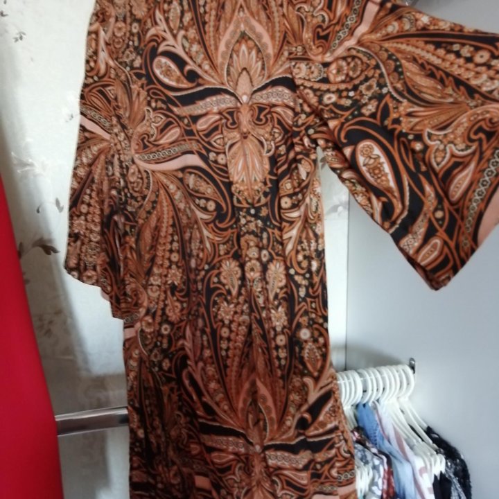 Платья 42-44 р.