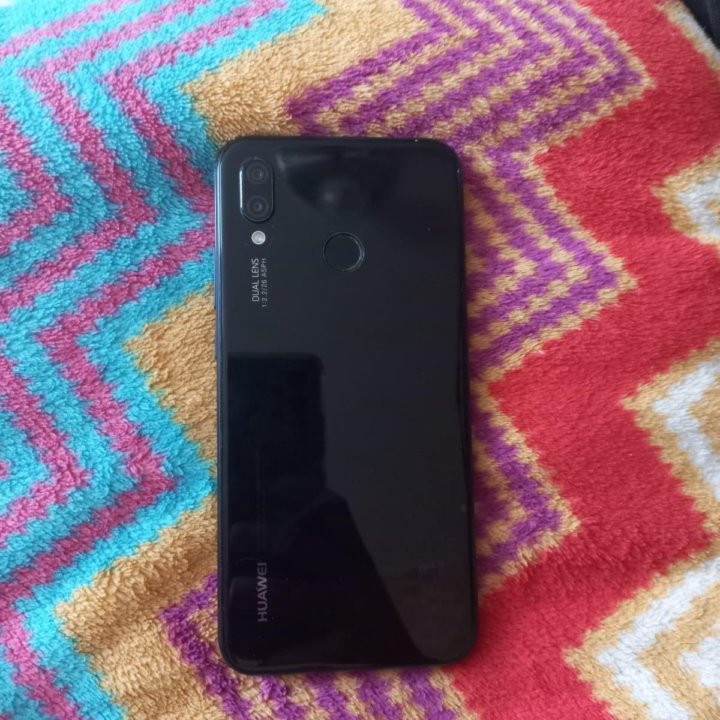 Смартфон Хуавей P20 lite купить в Москве, цена 6 500 руб. | Объявления ...