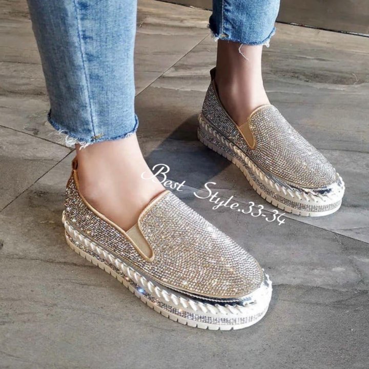 Новые в стразах