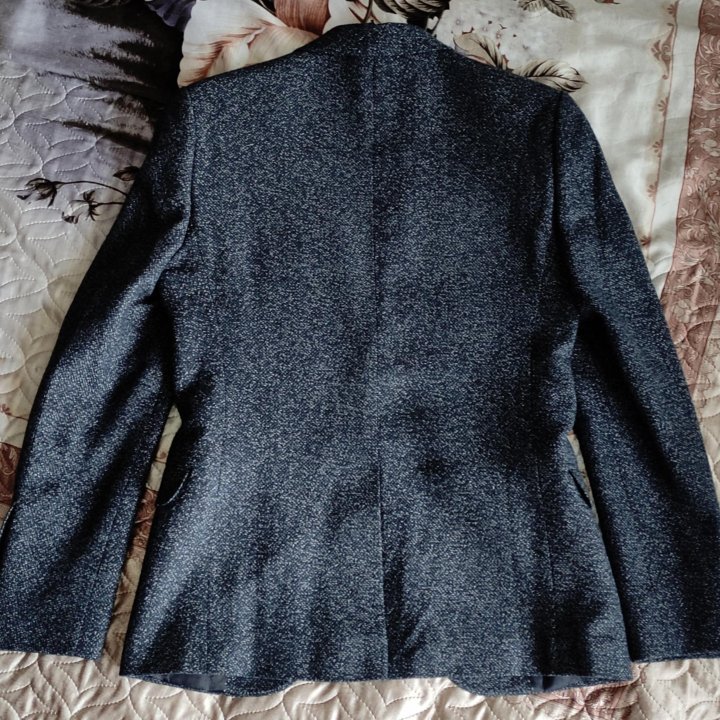Новый шикарный пиджак, размер S