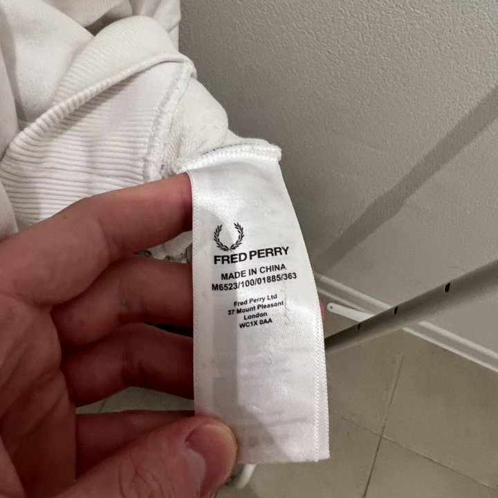 Свитшот Fred Perry