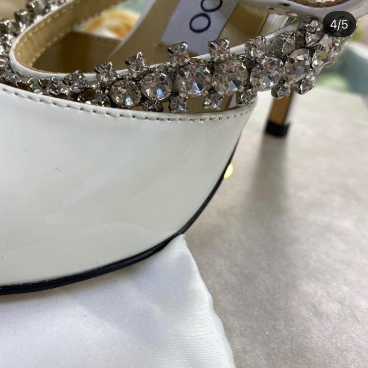 Jimmy Choo 37