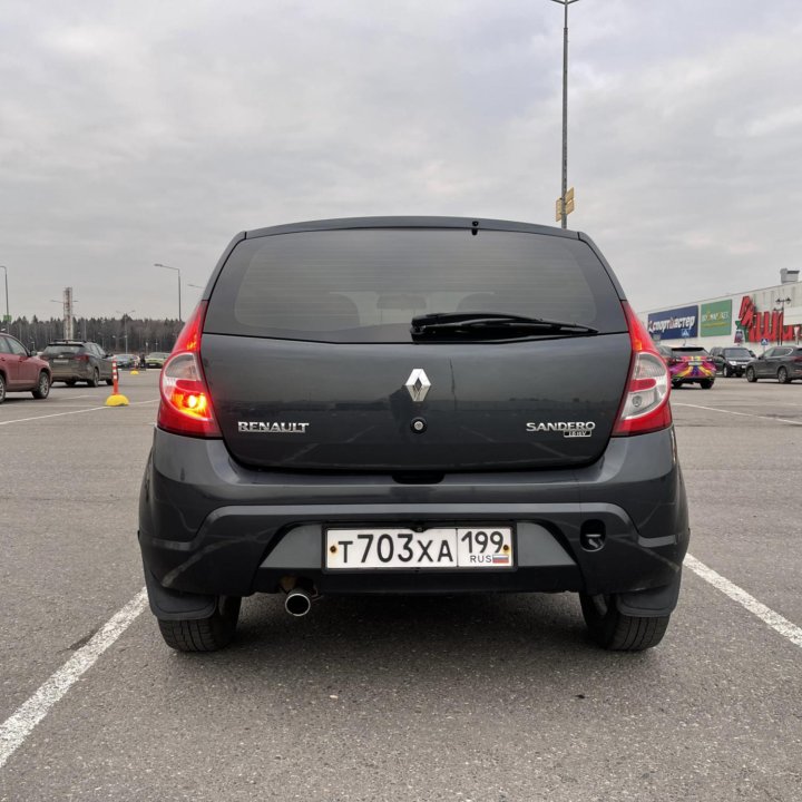 Renault Sandero, 2010