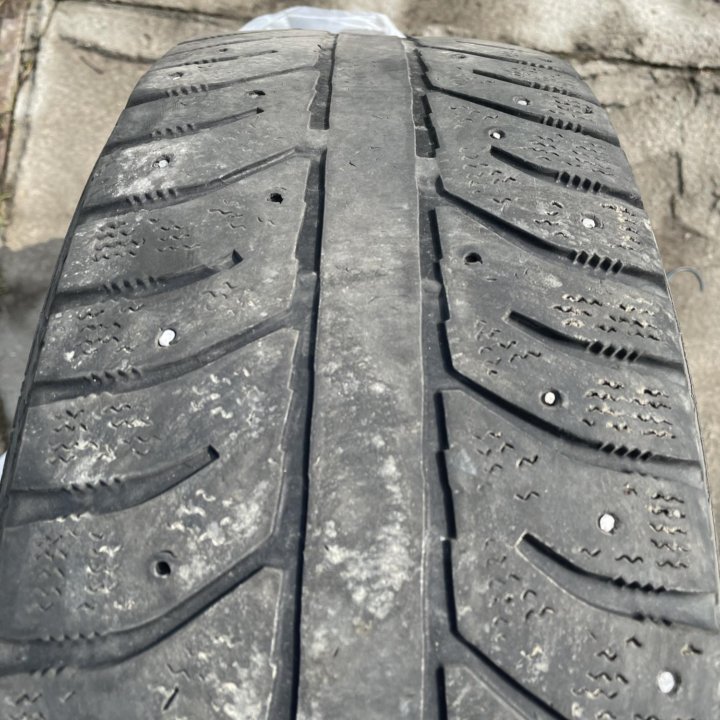 Bridgestone зимние 185/65 r15 h88